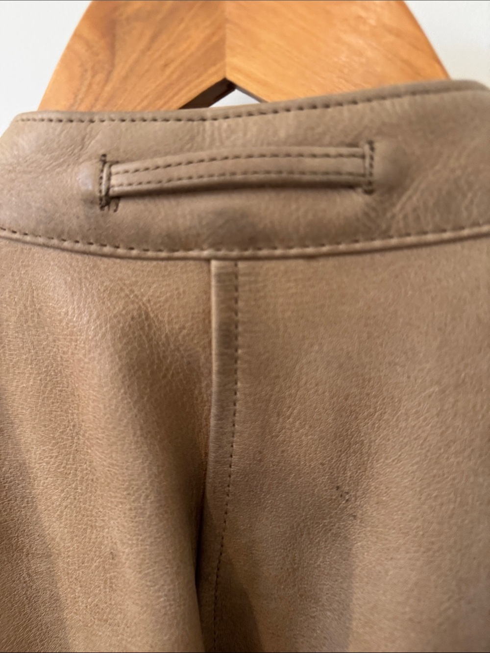 Banana Republic Tan Leather Bomber Jacket - Picture 6 of 11